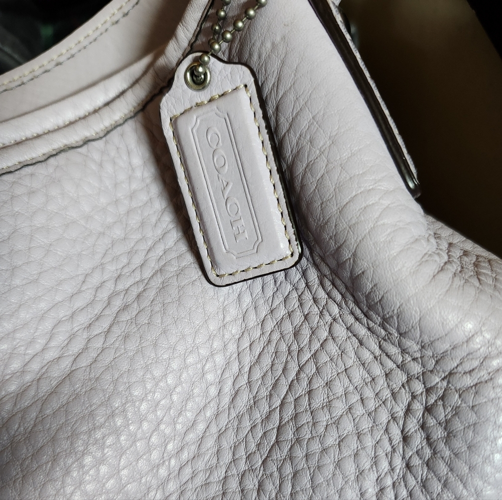 Lavender Leather Shoulder Bag - Picture 7 of 7